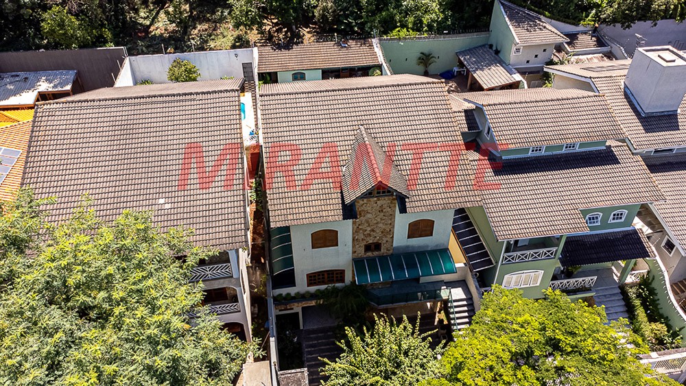 Sobrado de 560m² com 5 quartos em City América