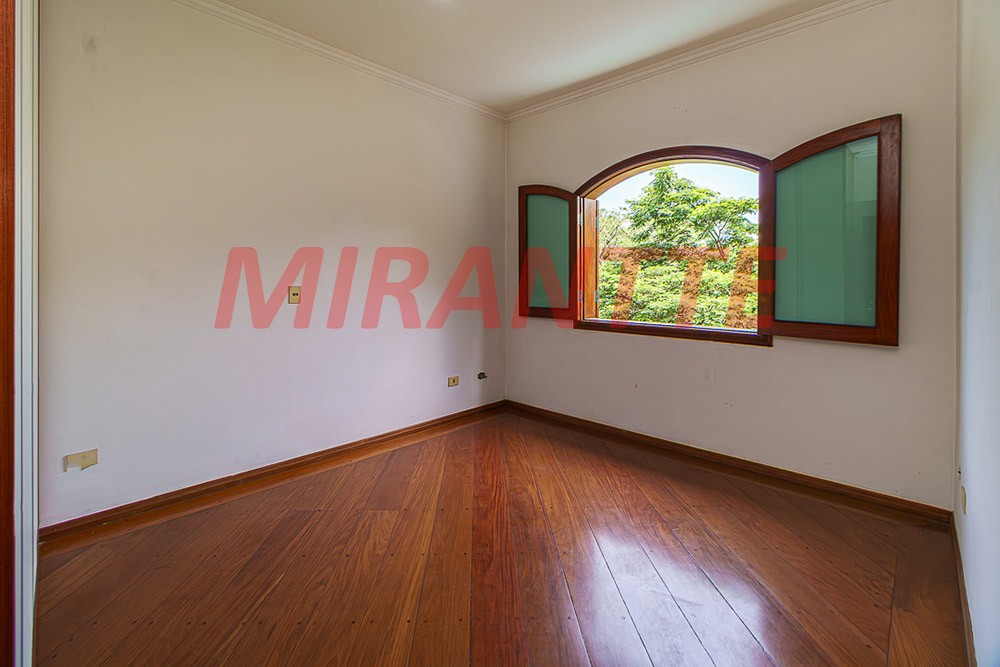 Sobrado de 560m² com 5 quartos em City América