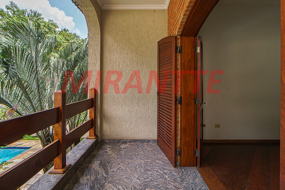 Sobrado de 560m² com 5 quartos em City América