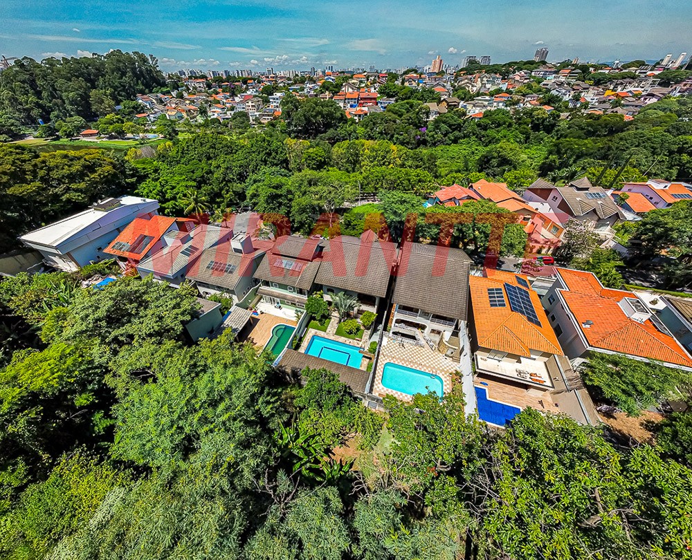 Sobrado de 560m² com 5 quartos em City América