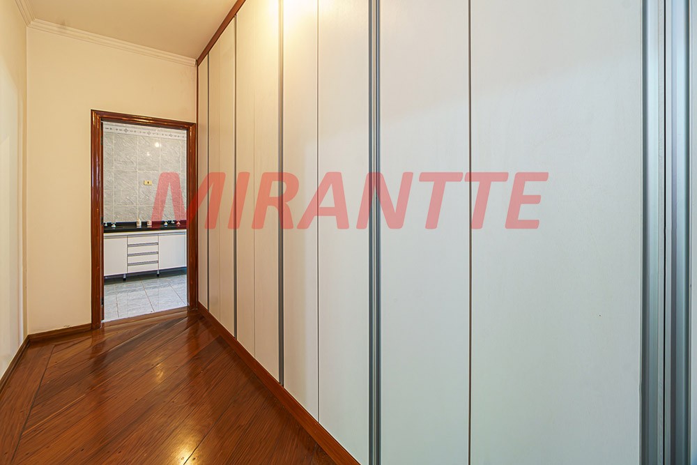 Sobrado de 560m² com 5 quartos em City América