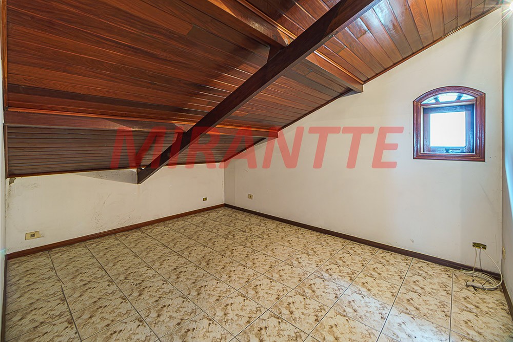 Sobrado de 560m² com 5 quartos em City América