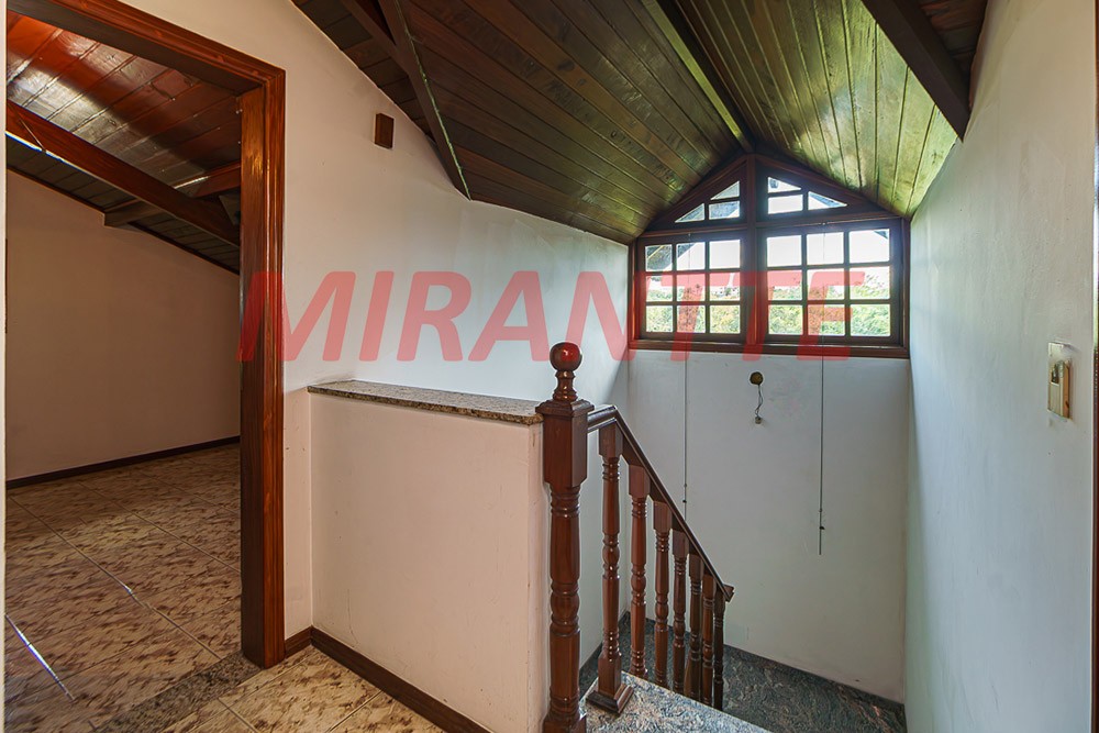 Sobrado de 560m² com 5 quartos em City América