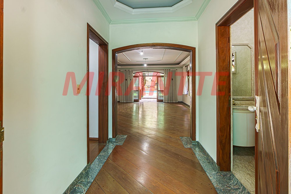 Sobrado de 560m² com 5 quartos em City América