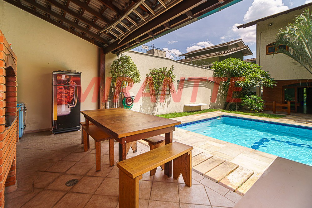 Sobrado de 560m² com 5 quartos em City América