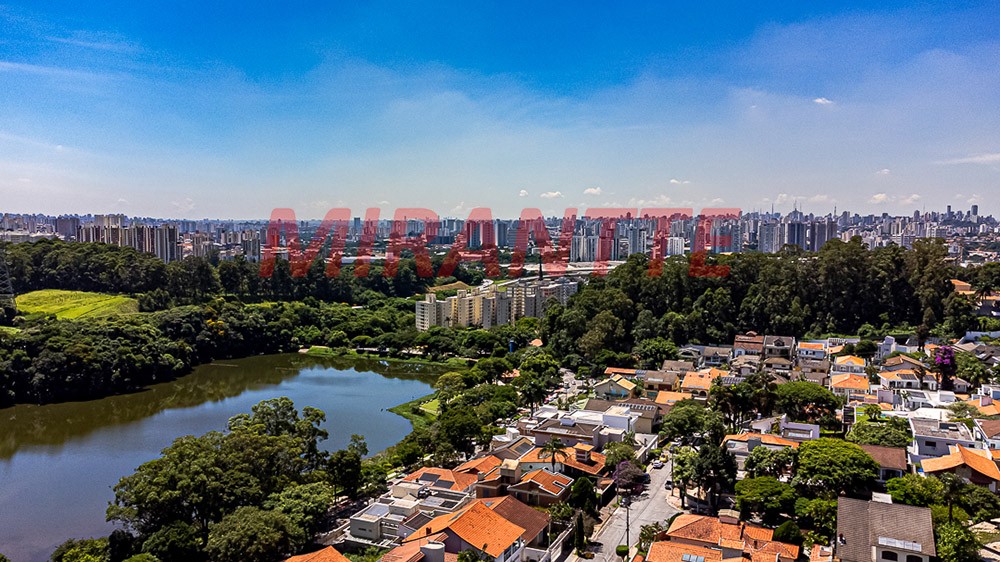 Sobrado de 560m² com 5 quartos em City América