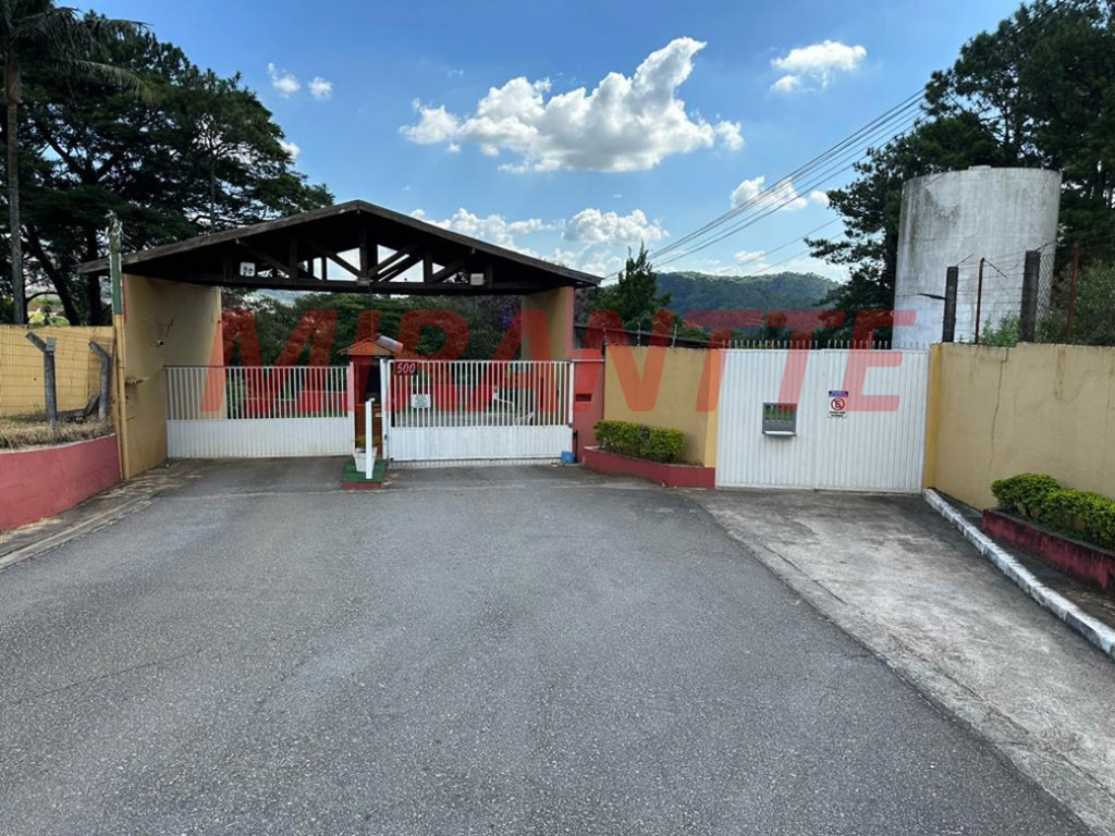 Terreno de 161000m² em Jardim Santa Fé