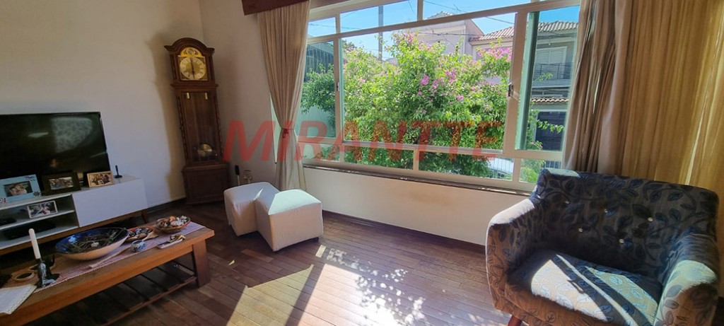 Sobrado de 250m² com 3 quartos em Imirim