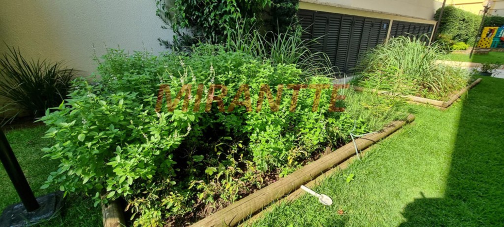 Sobrado de 250m² com 3 quartos em Imirim