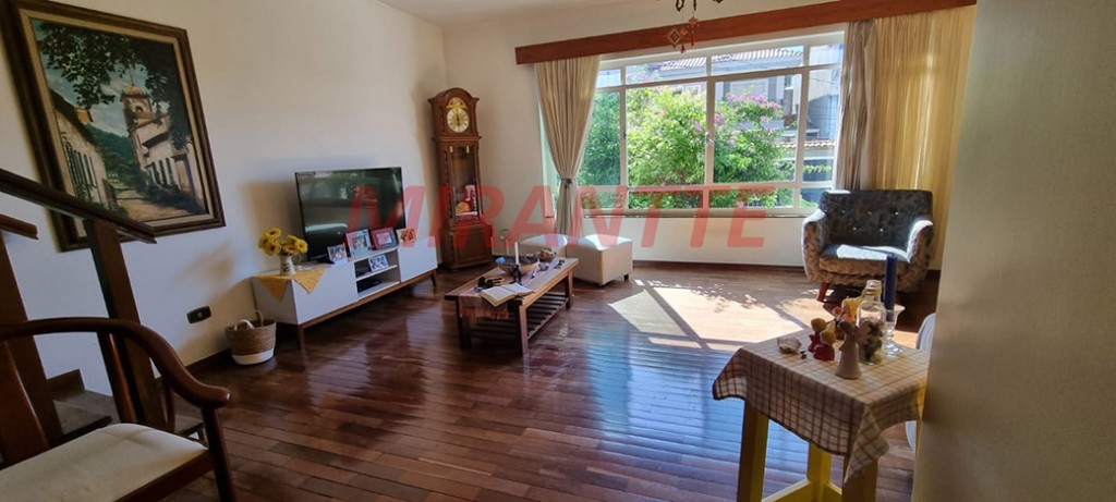 Sobrado de 250m² com 3 quartos em Imirim