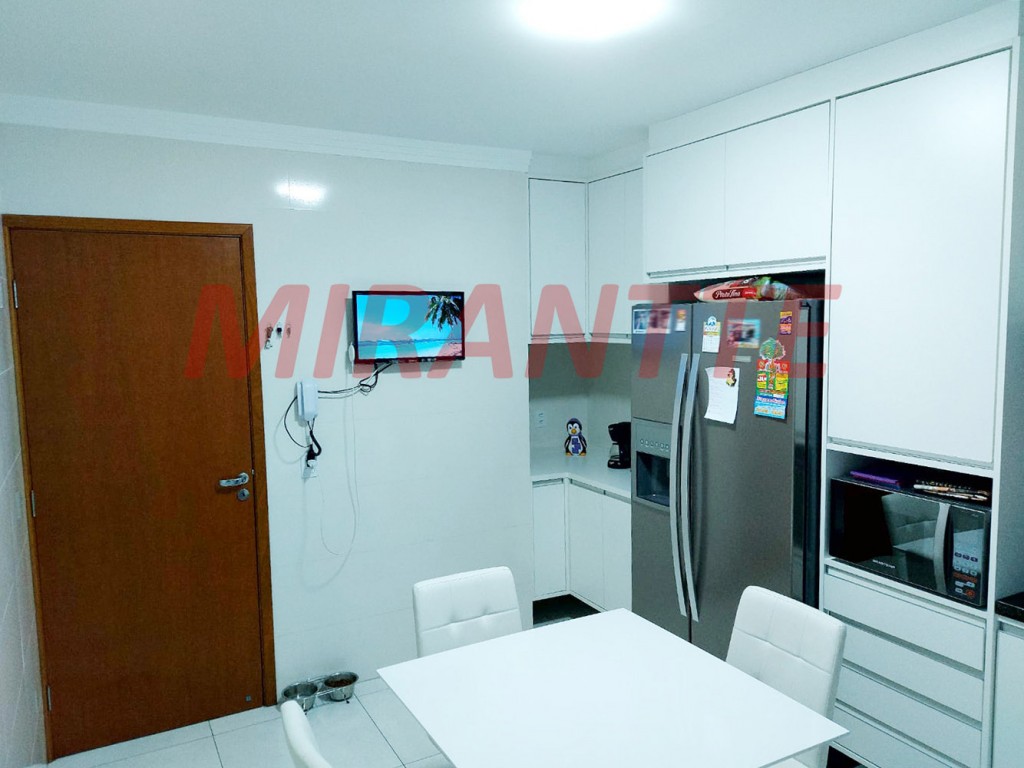 Sobrado de 113m² com 3 quartos em Vila Mazzei