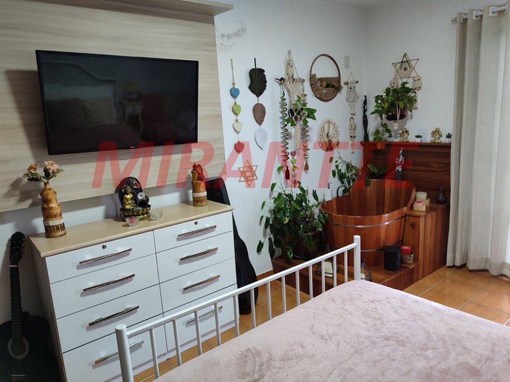 Sobrado de 145m² com 2 quartos em Santa Terezinha