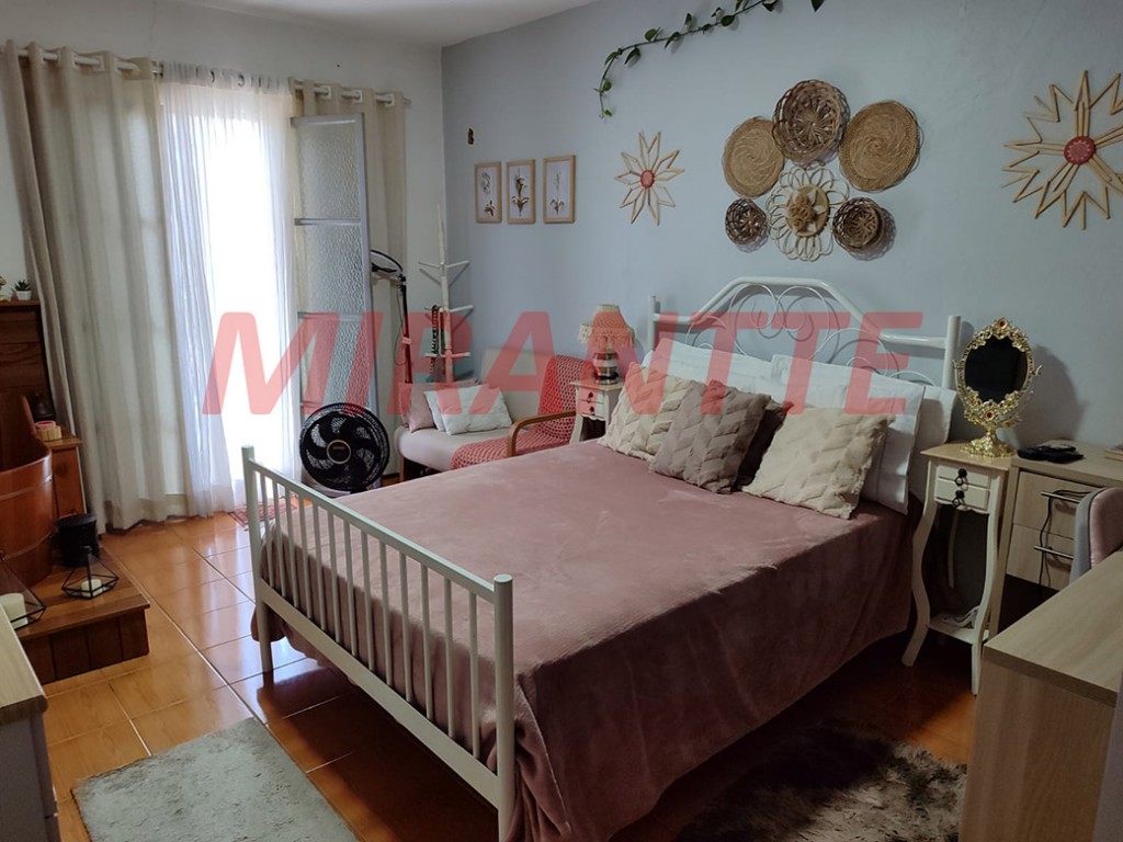 Sobrado de 145m² com 2 quartos em Santa Terezinha