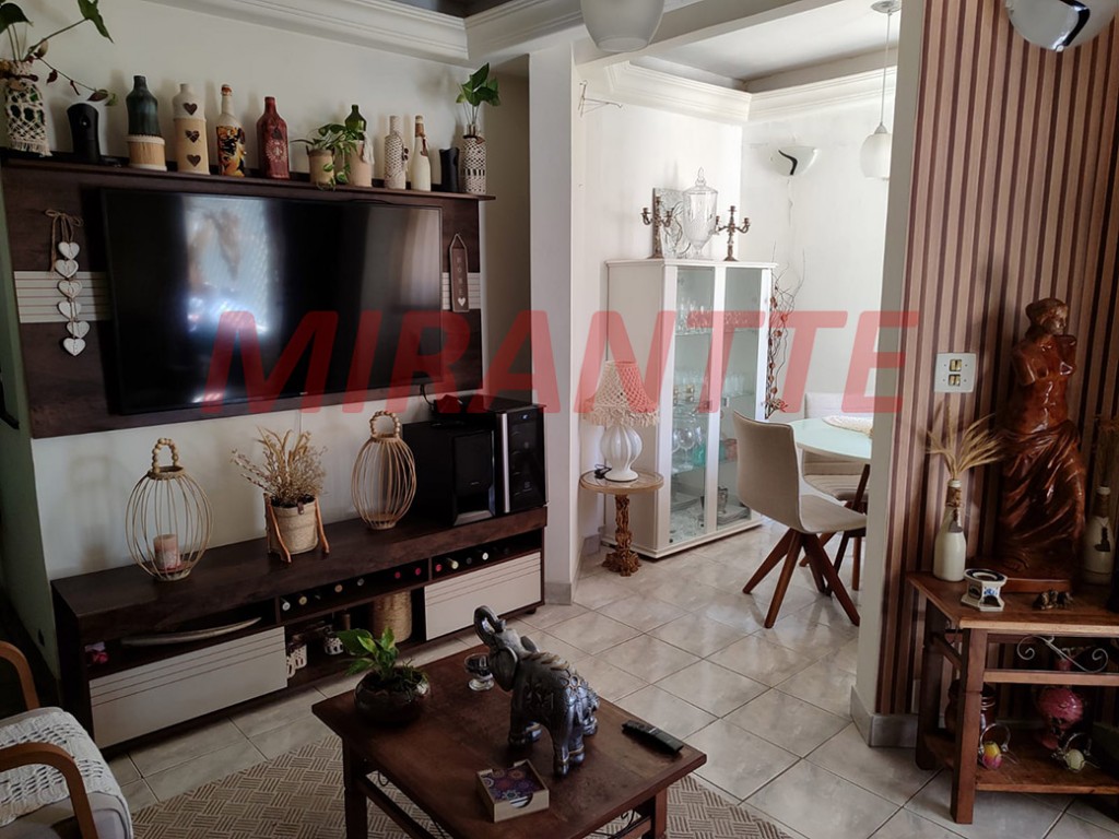 Sobrado de 145m² com 2 quartos em Santa Terezinha