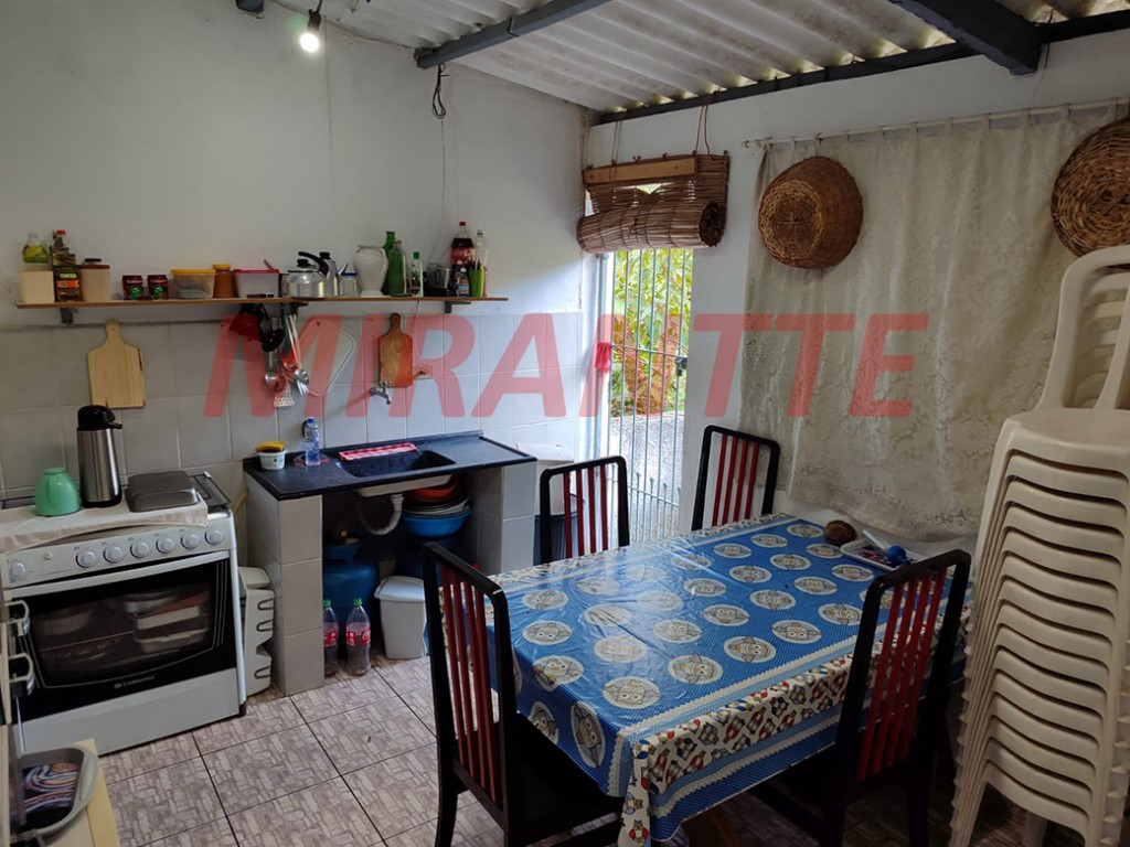 Sobrado de 145m² com 2 quartos em Santa Terezinha