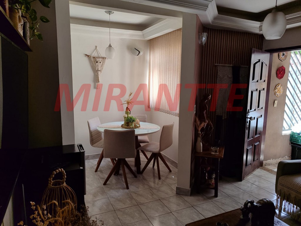 Sobrado de 145m² com 2 quartos em Santa Terezinha