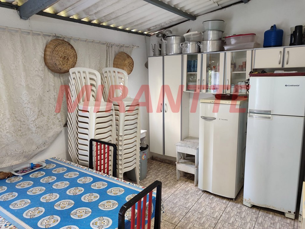 Sobrado de 145m² com 2 quartos em Santa Terezinha