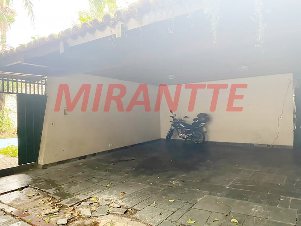 Sobrado de 550m² com 5 quartos em Pinheiros
