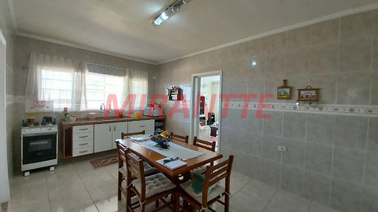 Casa terrea de 291m² com 3 quartos em Vila Aurora