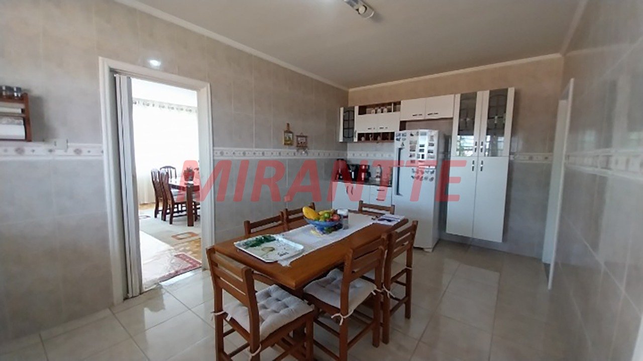 Casa terrea de 291m² com 3 quartos em Vila Aurora