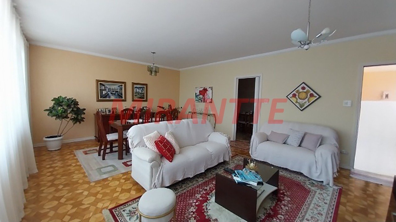 Casa terrea de 291m² com 3 quartos em Vila Aurora