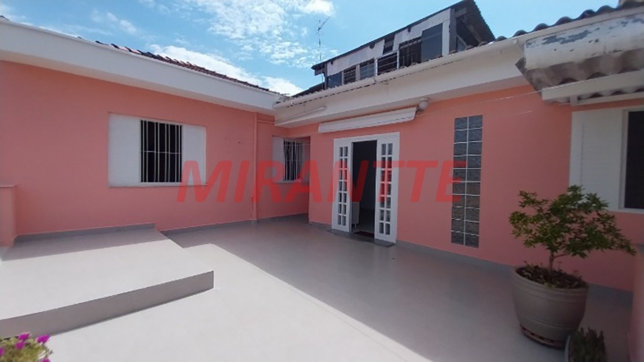 Casa terrea de 291m² com 3 quartos em Vila Aurora
