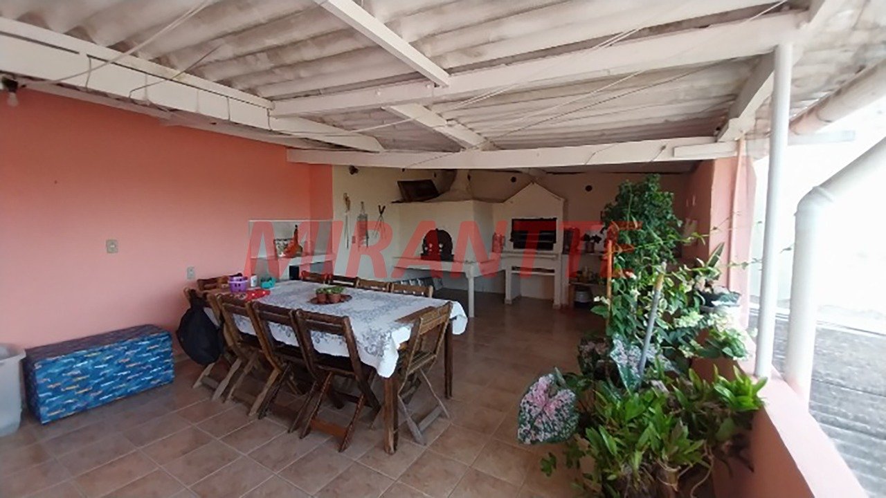 Casa terrea de 291m² com 3 quartos em Vila Aurora