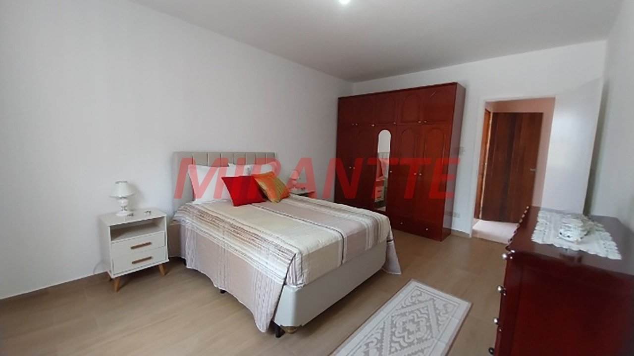 Casa terrea de 291m² com 3 quartos em Vila Aurora
