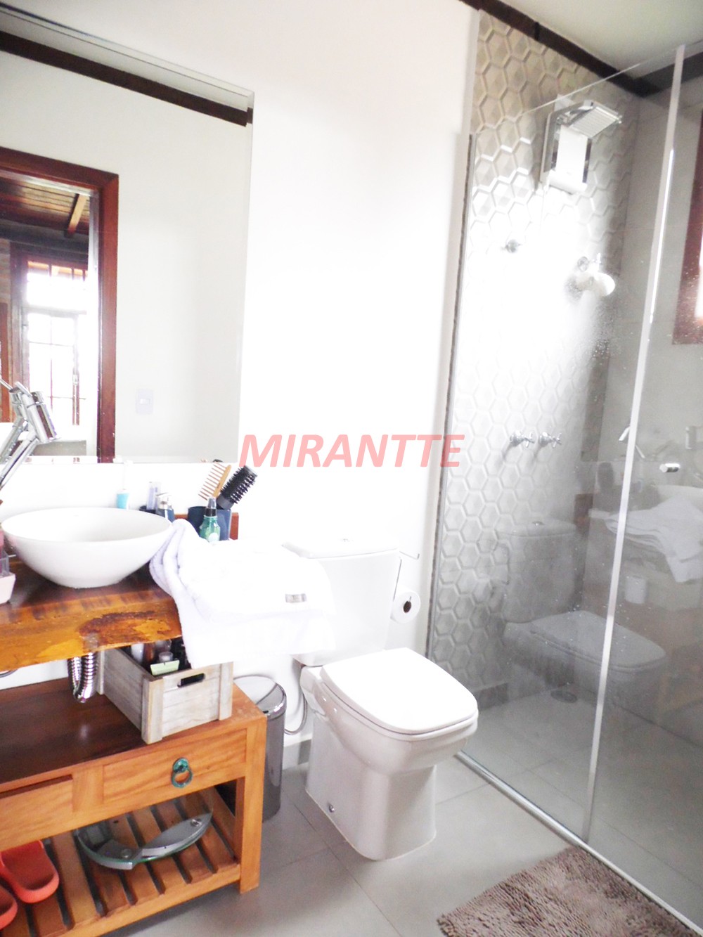 Casa terrea de 205m² com 2 quartos em Serra Da Cantareira
