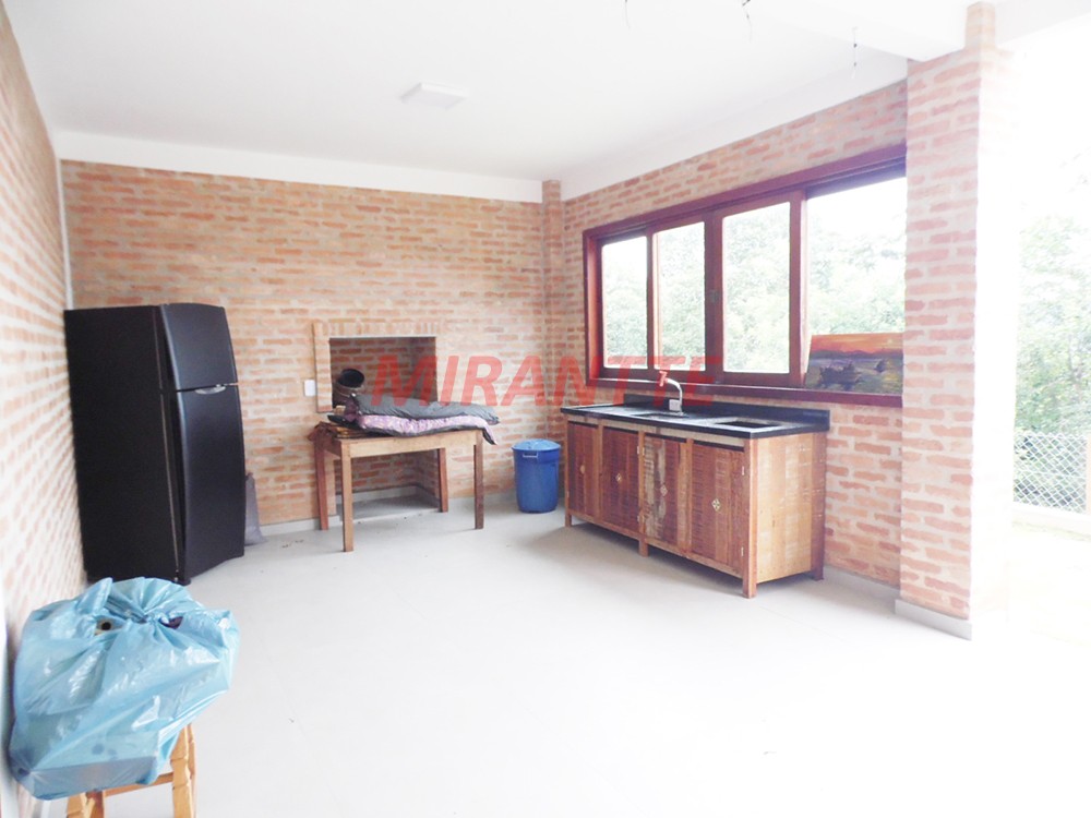 Casa terrea de 205m² com 2 quartos em Serra Da Cantareira