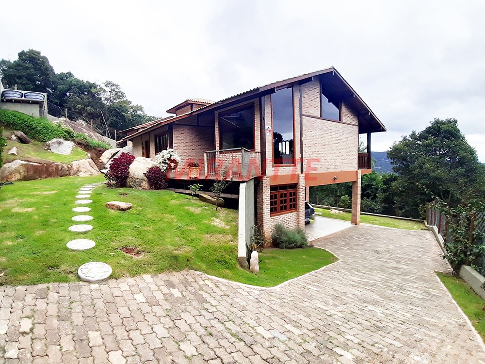 Casa terrea de 205m² com 2 quartos em Serra Da Cantareira