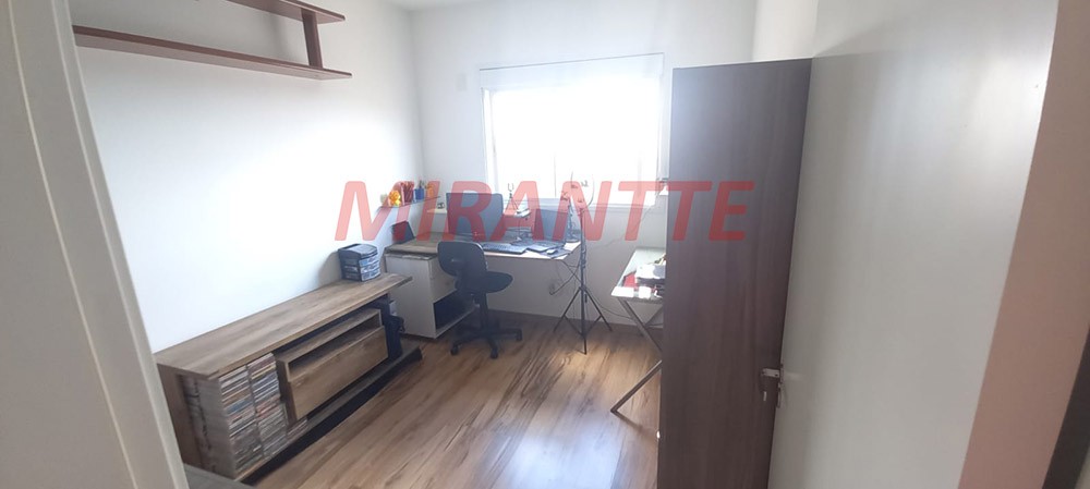 Apartamento com 3 quartos em Jardim Flor da Montanha