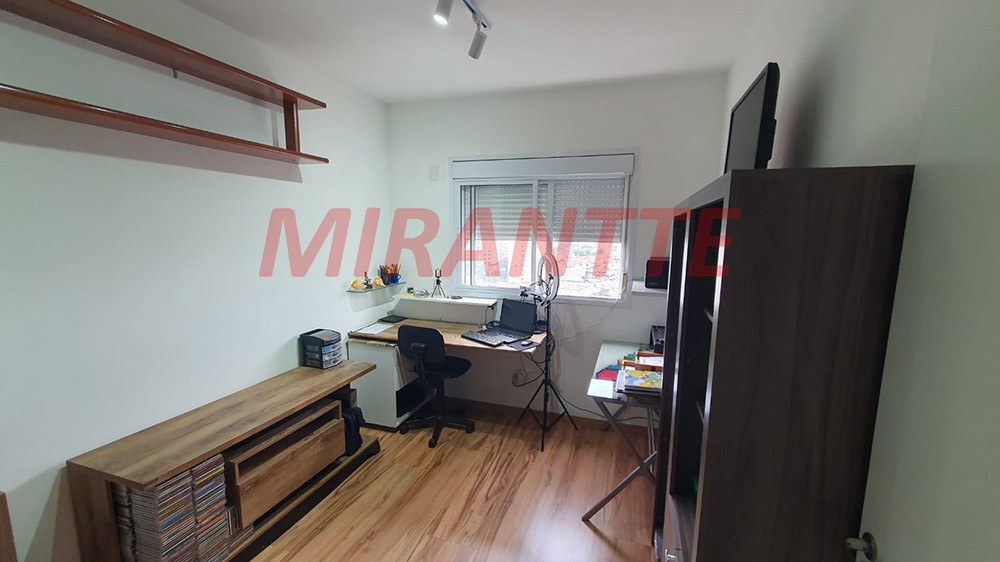 Apartamento com 3 quartos em Jardim Flor da Montanha