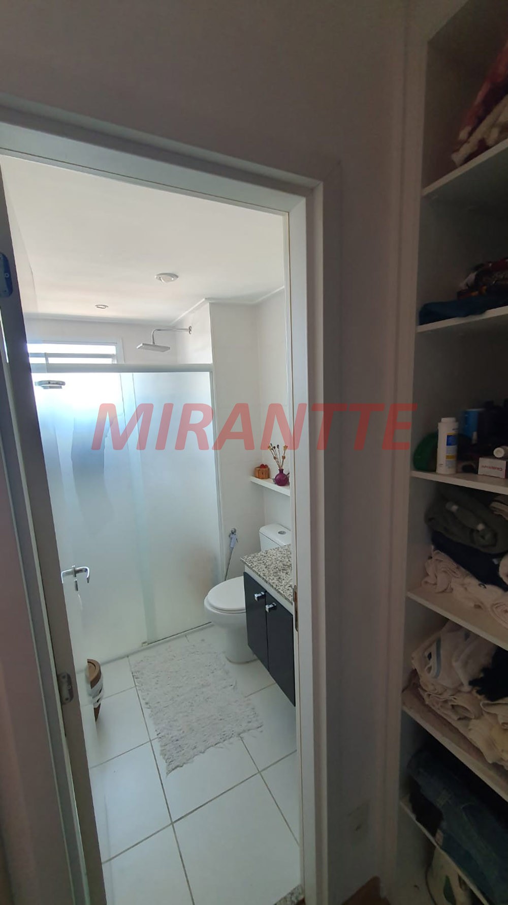 Apartamento com 3 quartos em Jardim Flor da Montanha