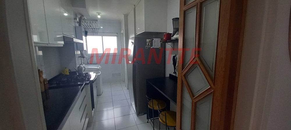 Apartamento com 3 quartos em Jardim Flor da Montanha