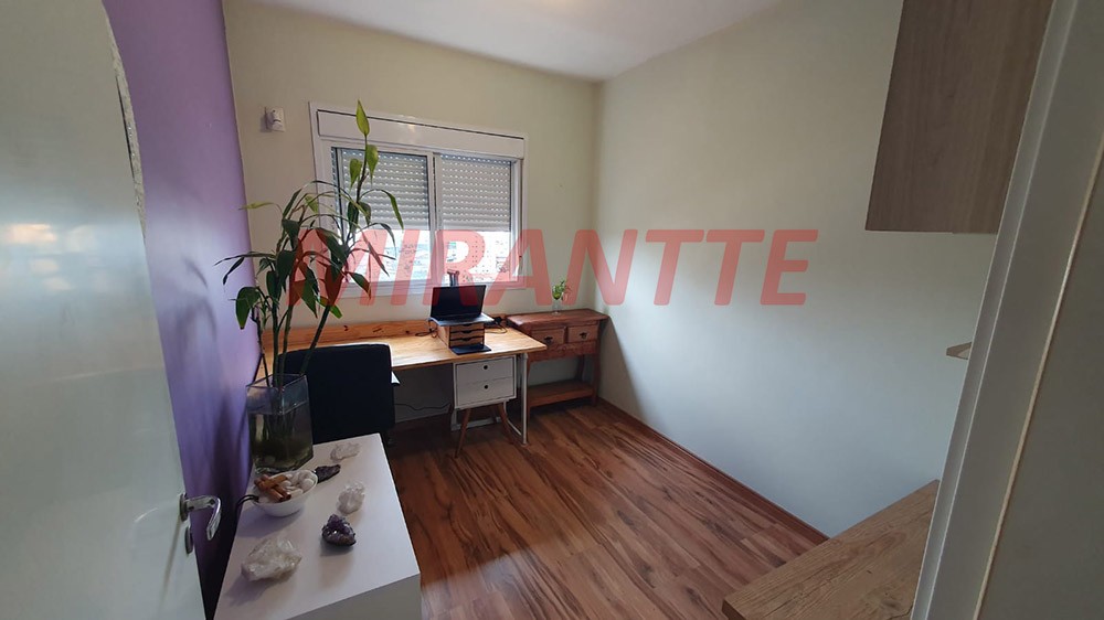 Apartamento com 3 quartos em Jardim Flor da Montanha