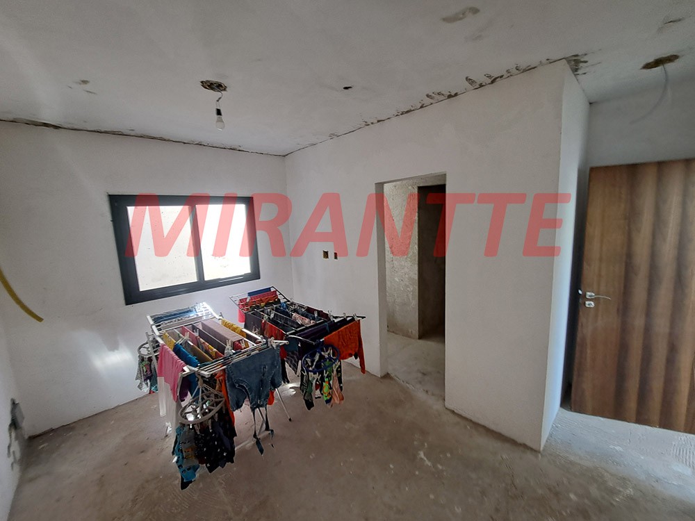 Sobrado de 219m² com 4 quartos em Tremembe