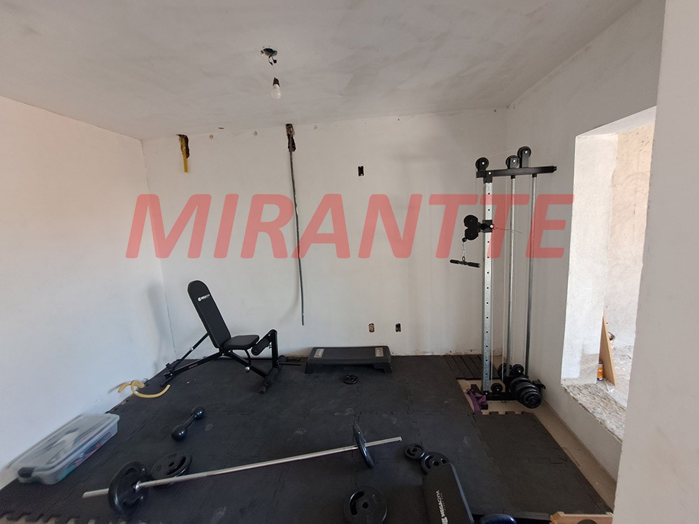 Sobrado de 219m² com 4 quartos em Tremembe