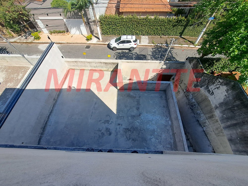 Sobrado de 219m² com 4 quartos em Tremembe