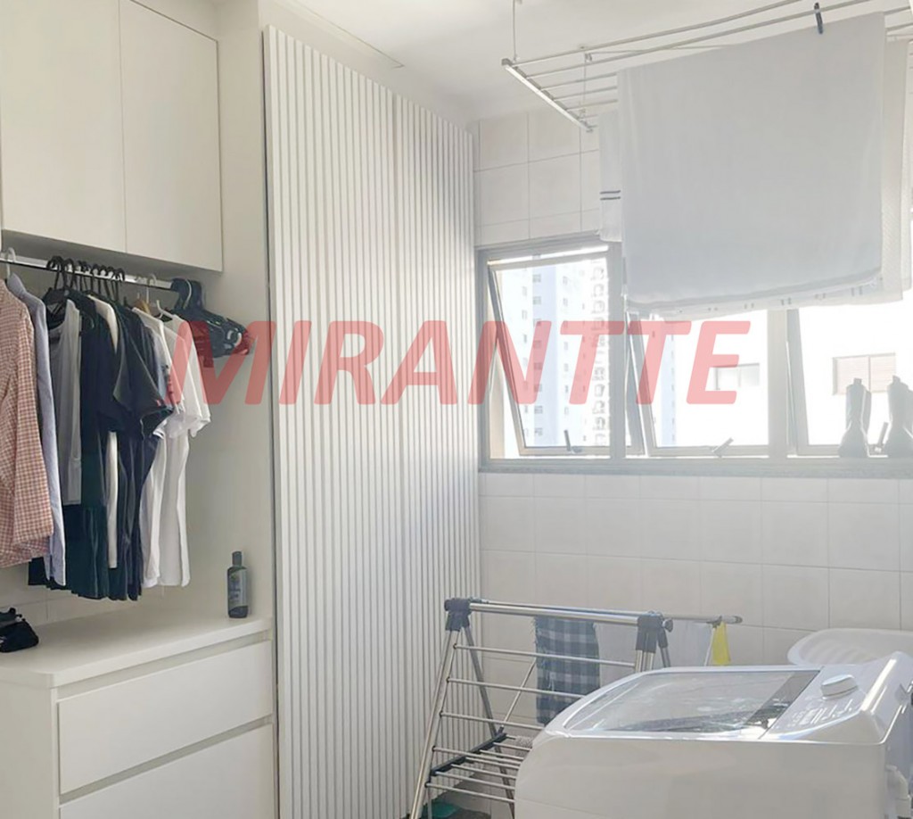 Apartamento de 182m² com 4 quartos em Morumbi