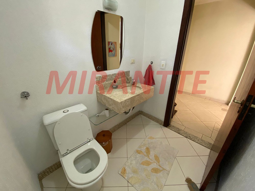Sobrado de 250m² com 4 quartos em Vila Maria Alta