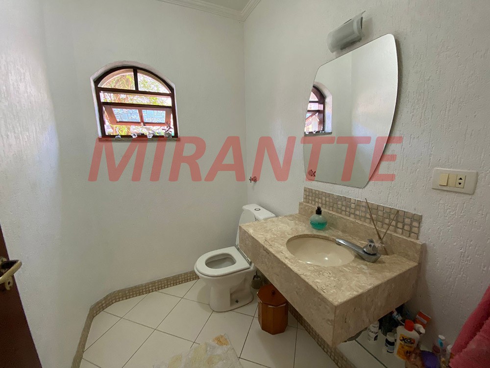 Sobrado de 250m² com 4 quartos em Vila Maria Alta