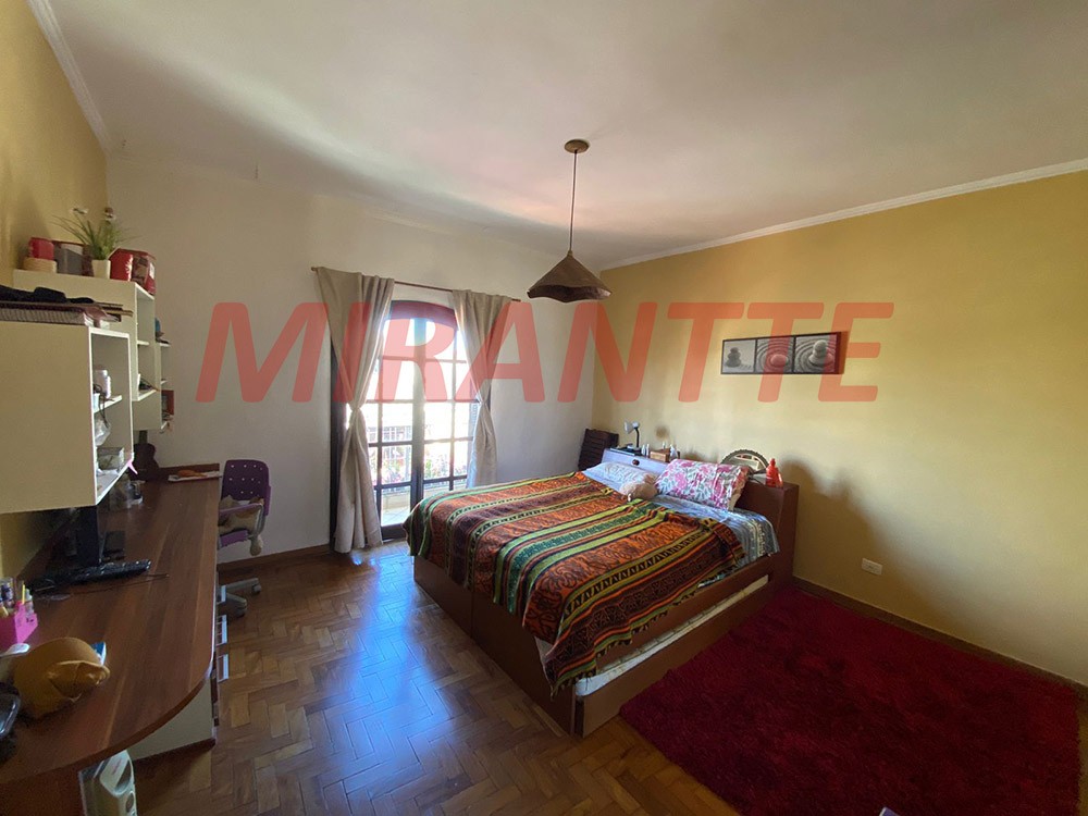 Sobrado de 250m² com 4 quartos em Vila Maria Alta