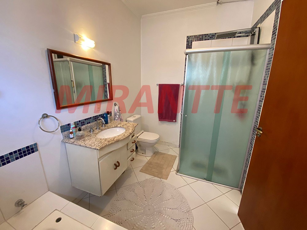 Sobrado de 250m² com 4 quartos em Vila Maria Alta