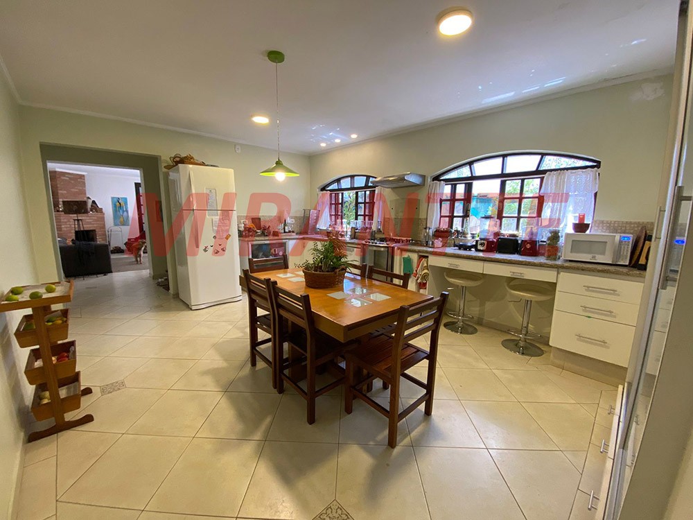 Sobrado de 250m² com 4 quartos em Vila Maria Alta
