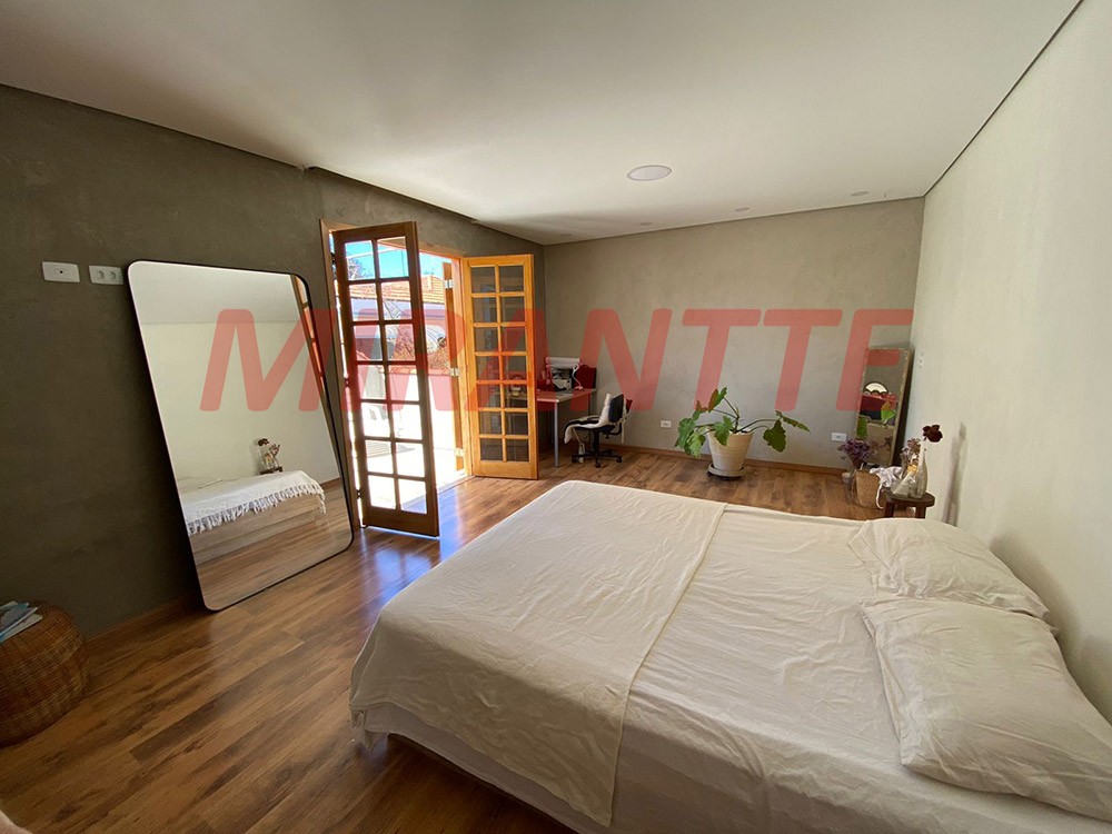 Sobrado de 250m² com 4 quartos em Vila Maria Alta