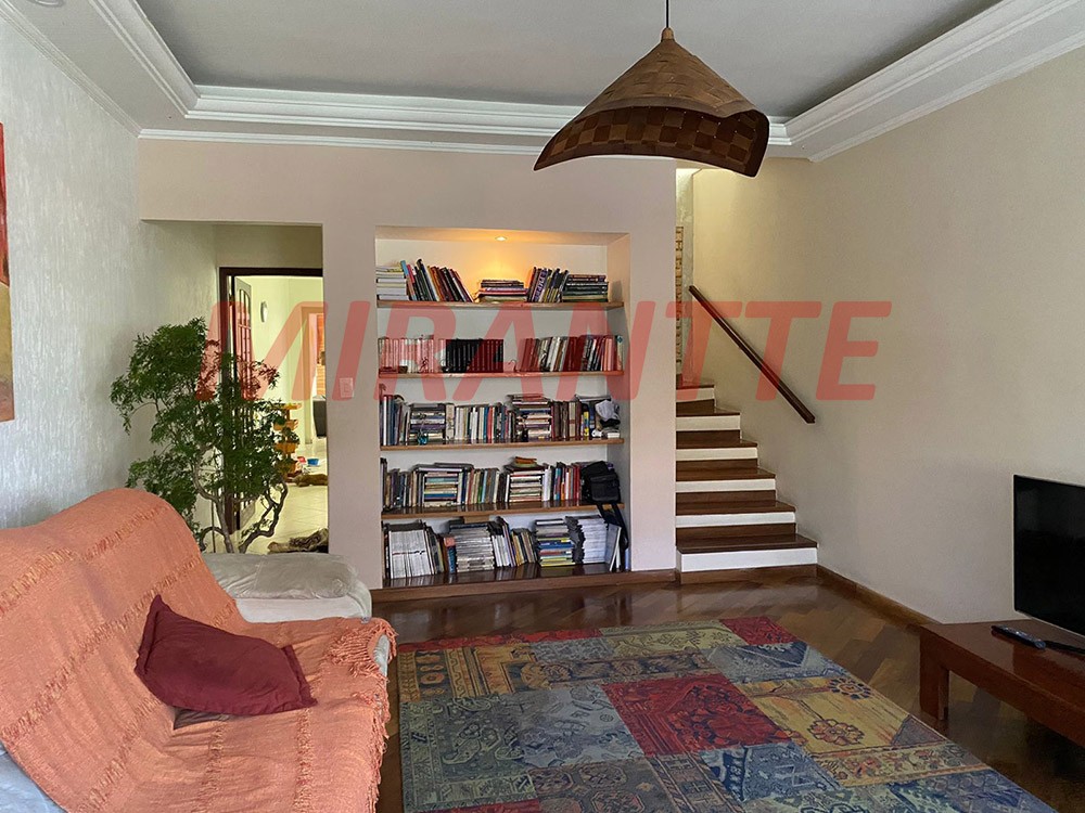Sobrado de 250m² com 4 quartos em Vila Maria Alta