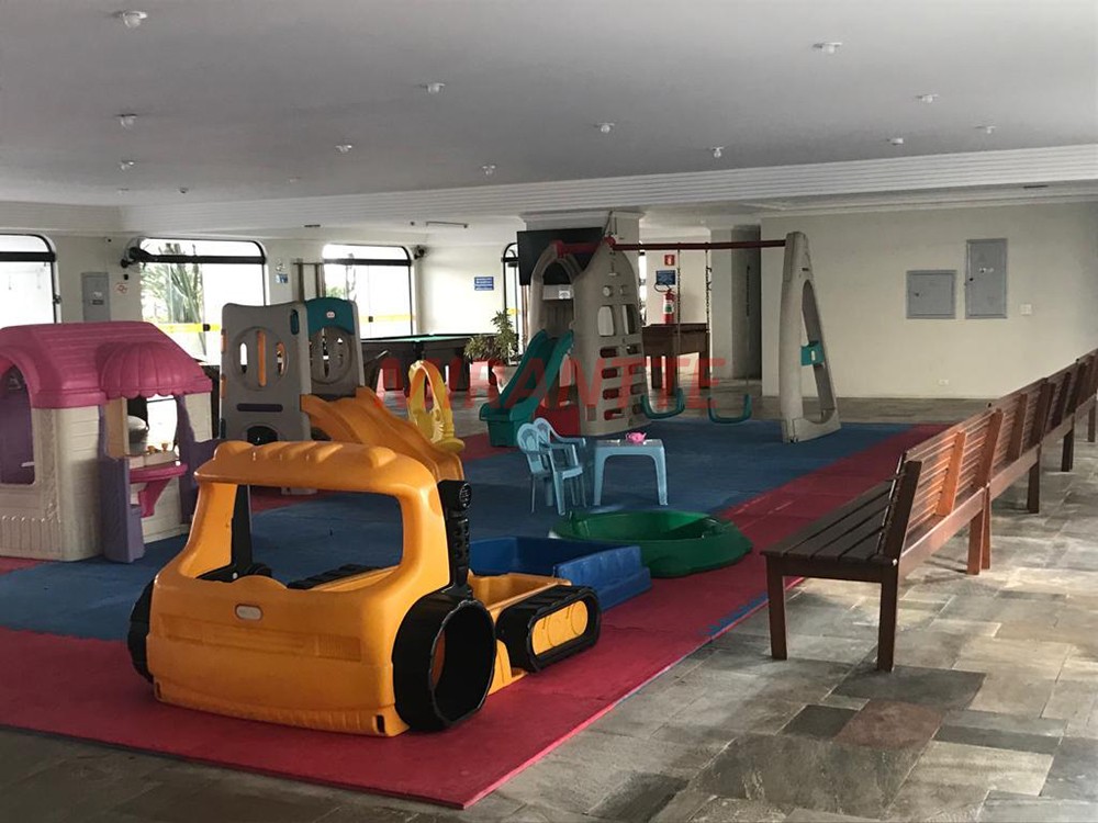 Apartamento com 3 quartos em Pitangueiras