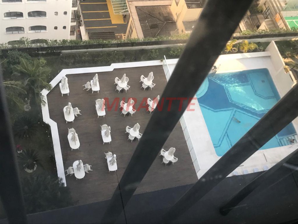 Apartamento com 3 quartos em Pitangueiras
