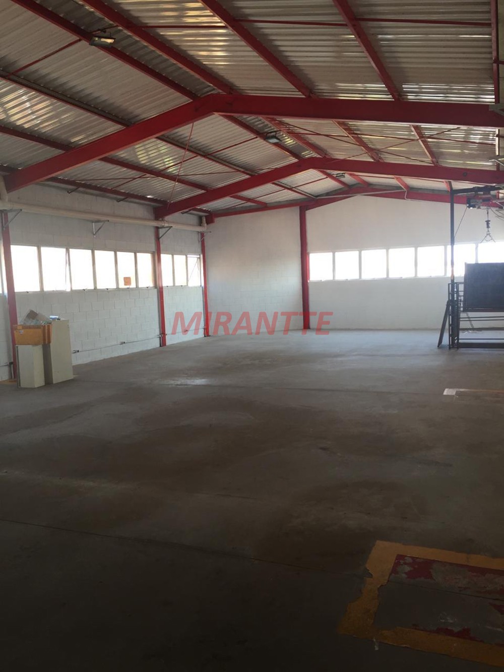 Galpao de 239m² em Laranjeiras